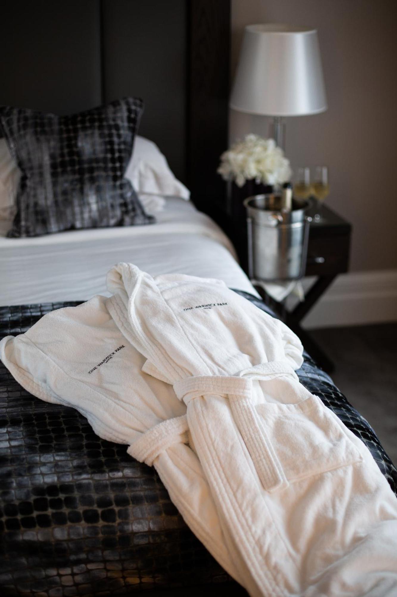 One Warwick Park Hotel Royal Tunbridge Wells Esterno foto